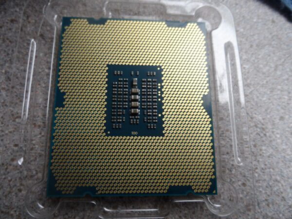 Intel Core I7-4820K 3.70GHz Quad-Core CPU Processor LGA2011 - Image 2